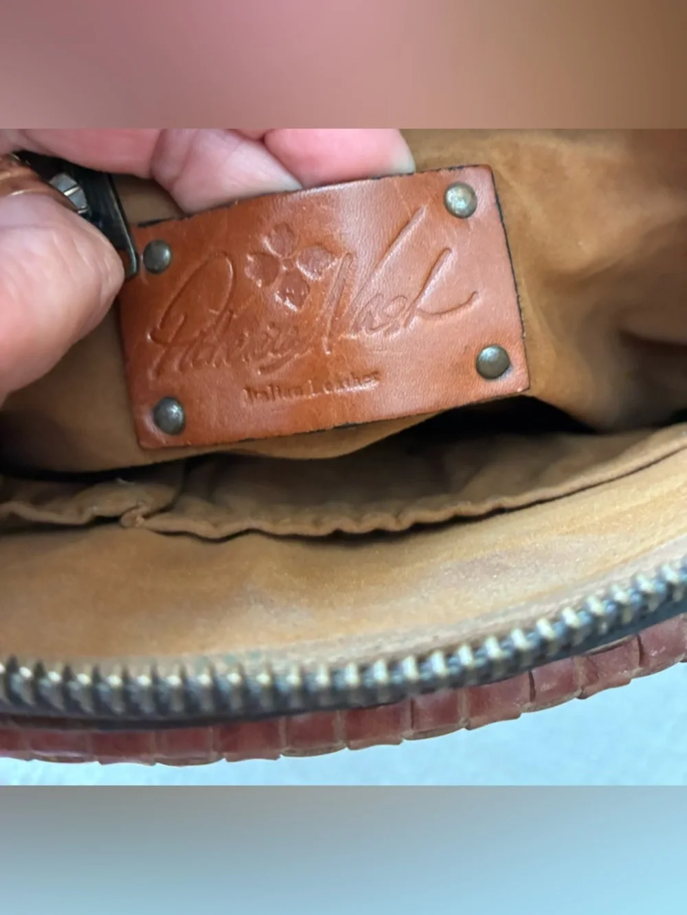 Patricia Nash EUC Avellino
Basketweave Tan Genuine
Leather Crossbody - Picture 15 of 16